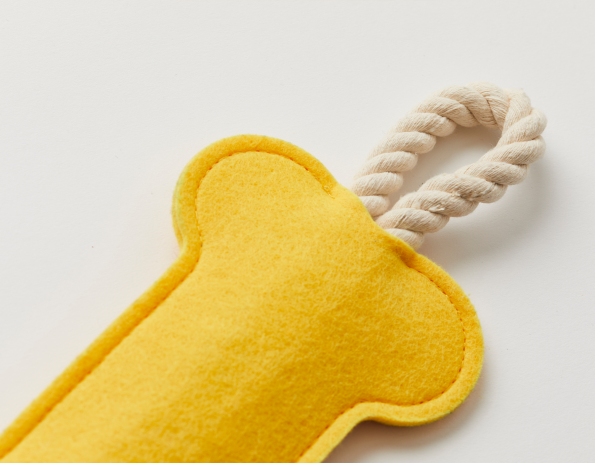 HitchandBone_Yellow_Detail03_1800x1400_b41823bf-ae41-4471-9ffc-3b1966c856b2