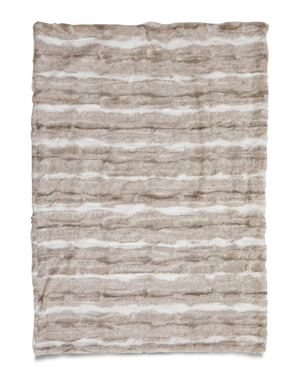 HudsonFauxFurBlanketAlt